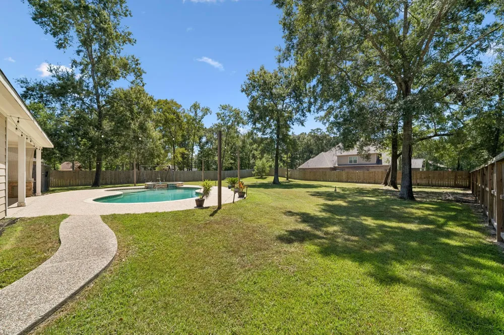 27112 Fairway Crossings Drive Huffman, TX 77336