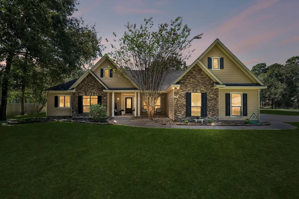 27112 Fairway Crossings Drive Huffman, TX 77336