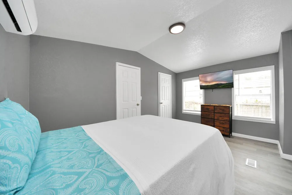 145 W Austin Avenue Pasadena, TX 77502