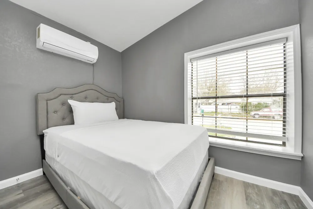 145 W Austin Avenue Pasadena, TX 77502