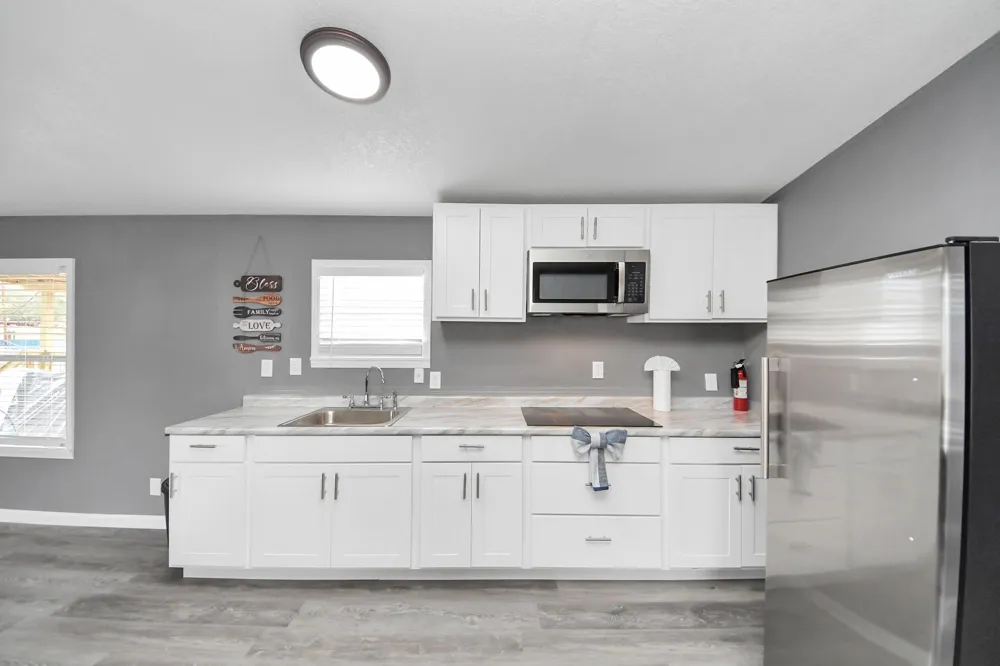 145 W Austin Avenue Pasadena, TX 77502