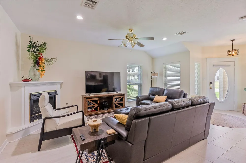 11429 Outrigger Drive Willis, TX 77318