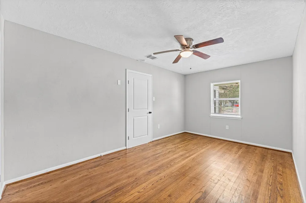 409 Alastair Drive Pasadena, TX 77506
