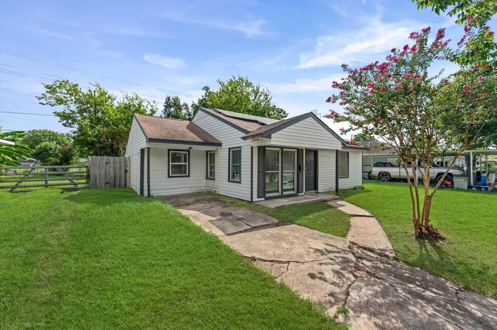 409 Alastair Drive Pasadena, TX 77506