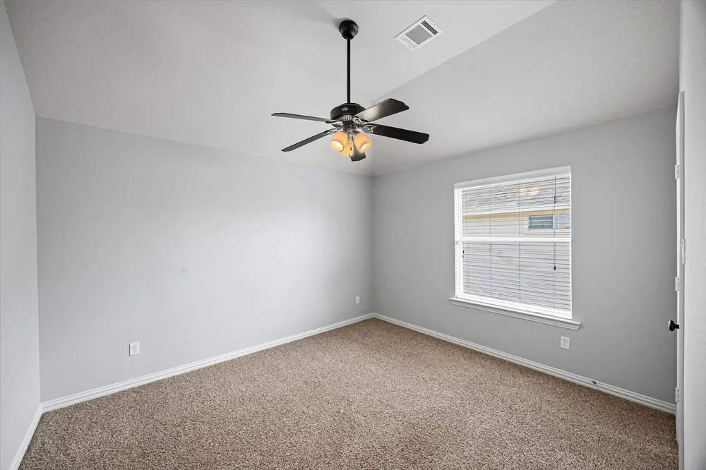 35 Woodmoor Place Magnolia, TX 77354