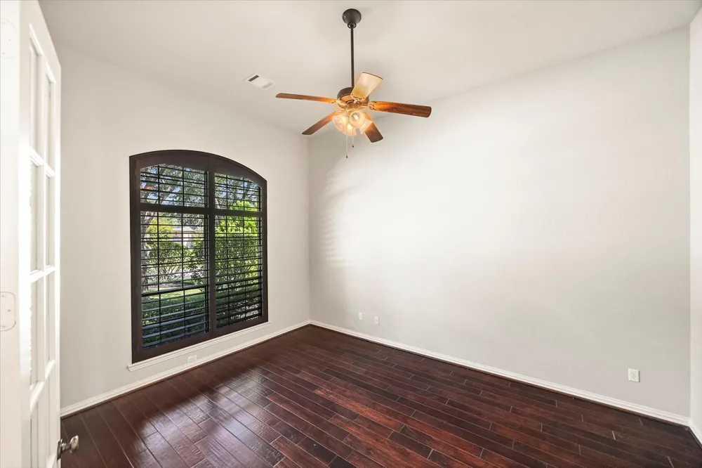 35 Woodmoor Place Magnolia, TX 77354