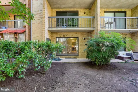 5139 DUDLEY LANE #48