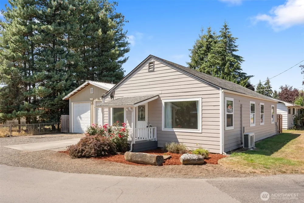 451 4th Street Toledo, WA 98591