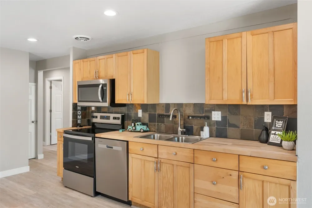 451 4th Street Toledo, WA 98591