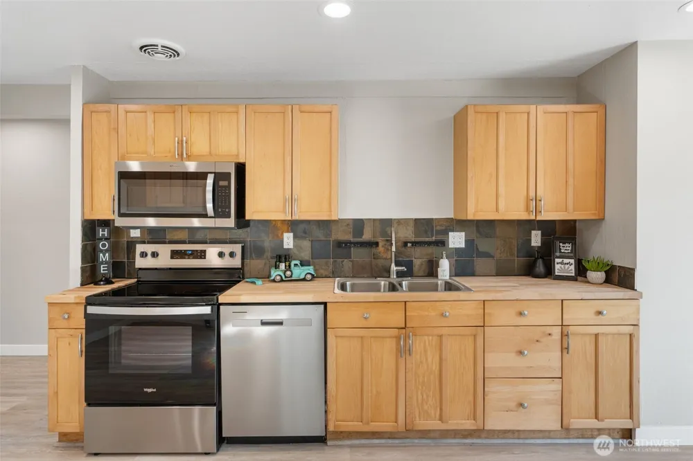 451 4th Street Toledo, WA 98591