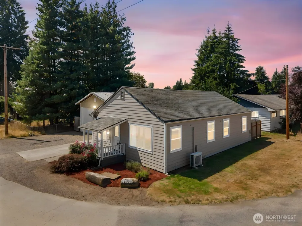 451 4th Street Toledo, WA 98591