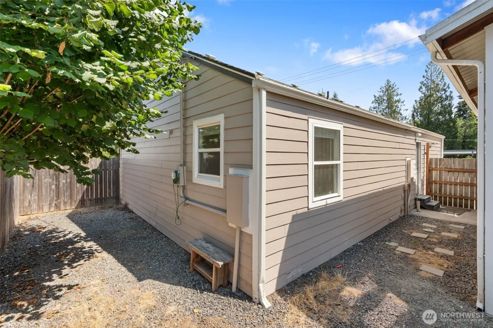 451 4th Street Toledo, WA 98591