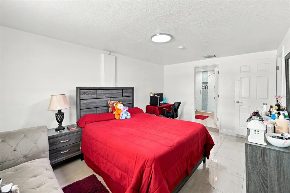 8344 DRYCREEK DRIVE Tampa, FL 33615