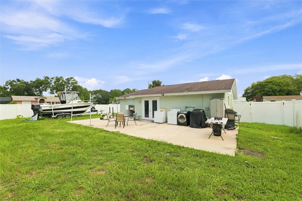 8344 DRYCREEK DRIVE Tampa, FL 33615