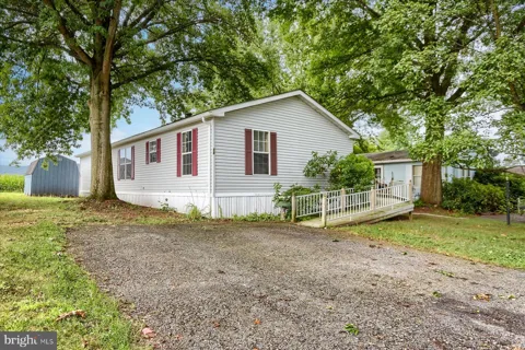 18 MIDLAND DRIVE
