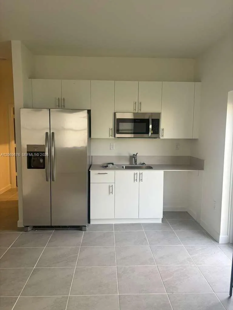 2342 SE 30th St Homestead, FL 33035