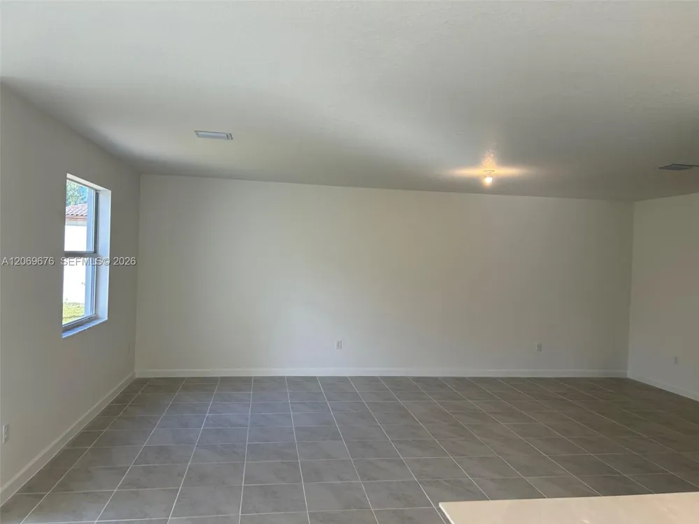 2342 SE 30th St Homestead, FL 33035