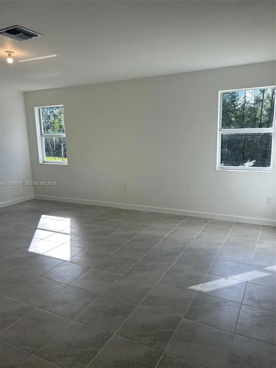 2342 SE 30th St Homestead, FL 33035