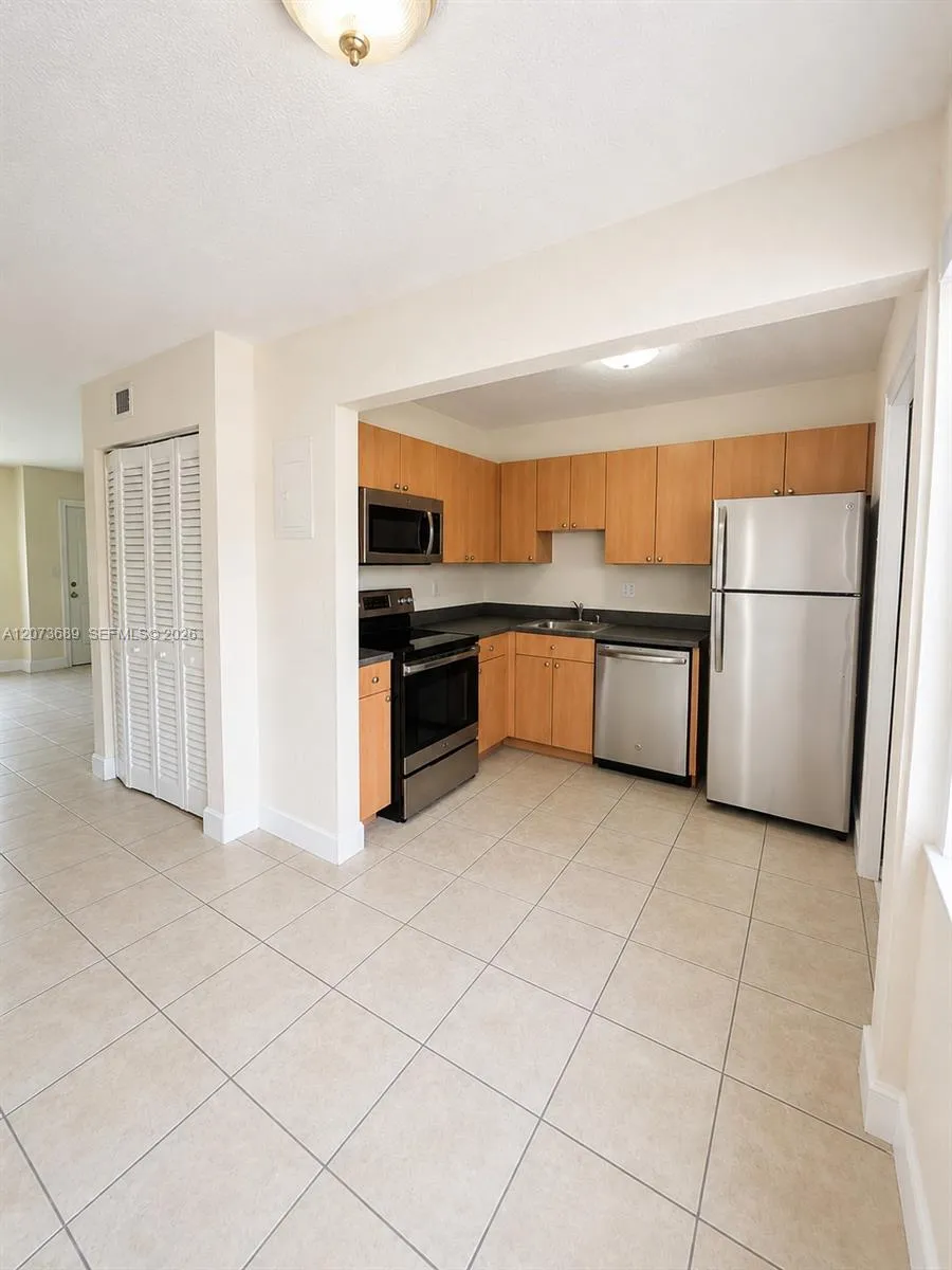 4601 NW 9th Dr #4601 Plantation, FL 33317