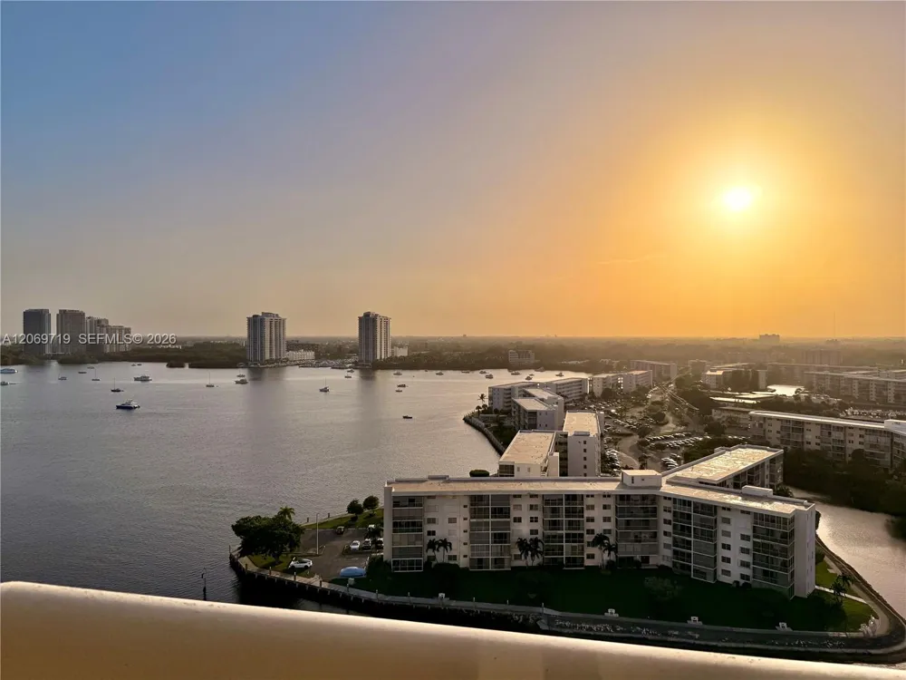 1000 W Island Blvd #1911 Aventura, FL 33160