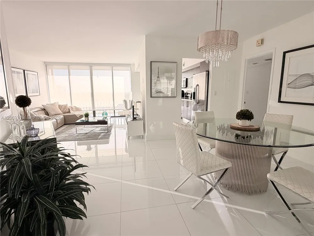 1000 W Island Blvd #1911 Aventura, FL 33160