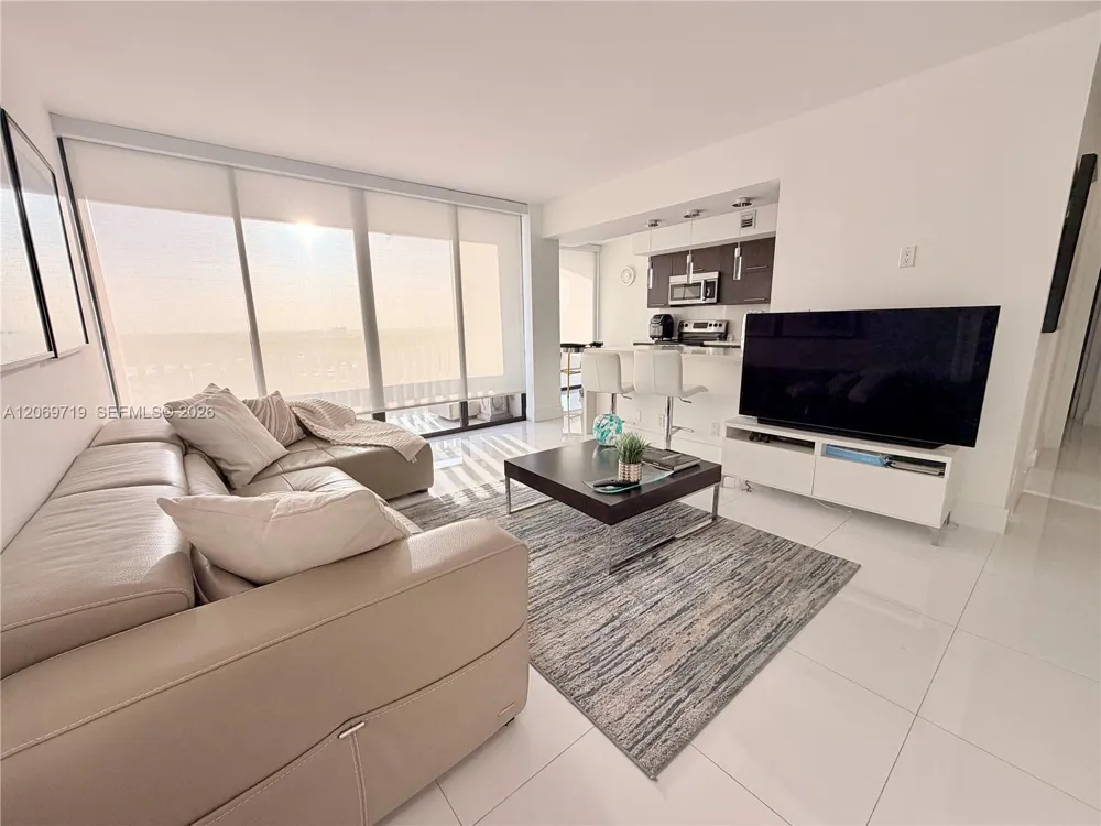 1000 W Island Blvd #1911 Aventura, FL 33160
