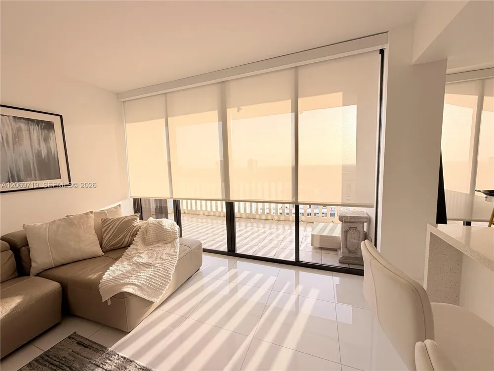 1000 W Island Blvd #1911 Aventura, FL 33160