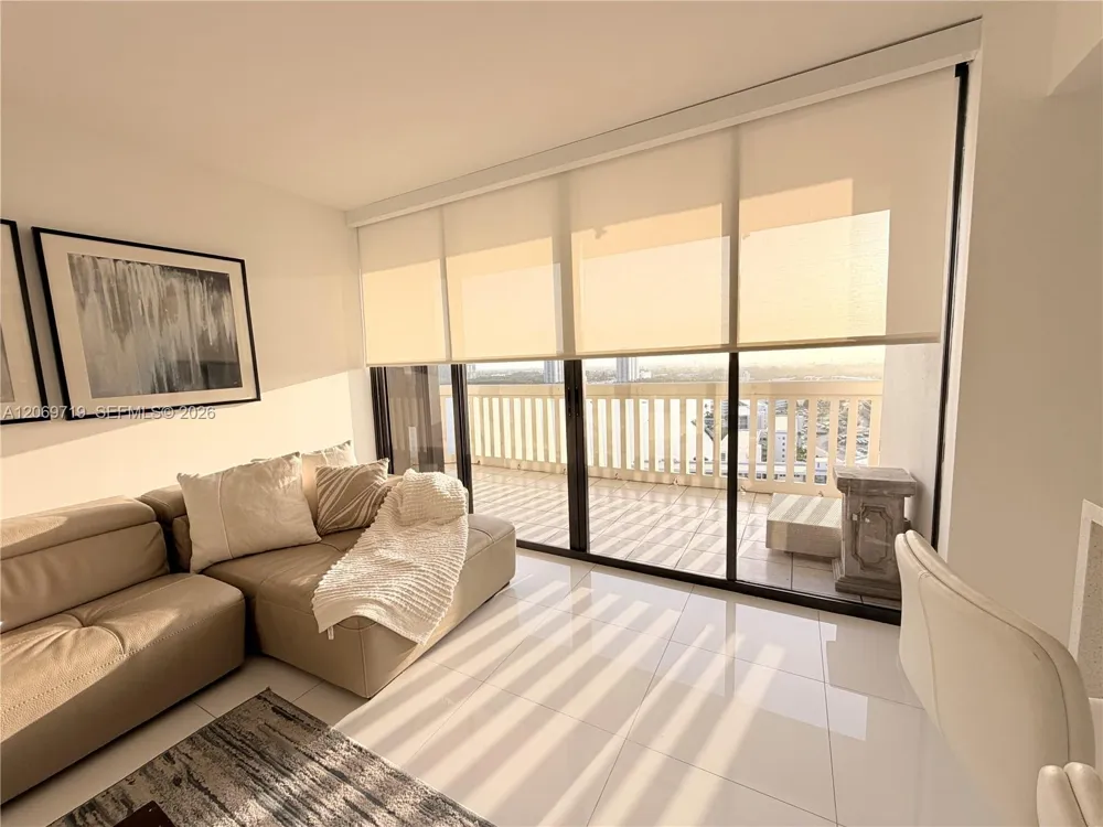 1000 W Island Blvd #1911 Aventura, FL 33160