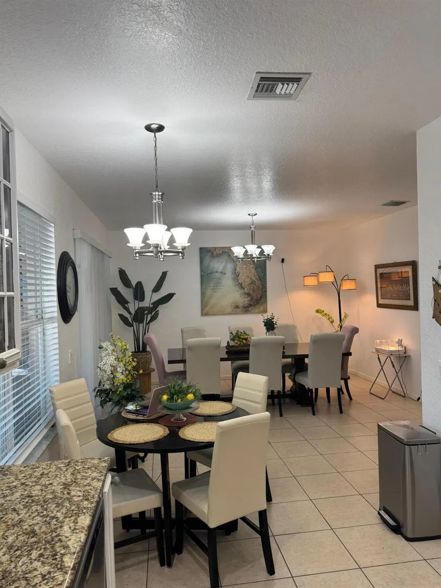 11487 Blue Violet Lane Royal Palm Beach, FL 33411