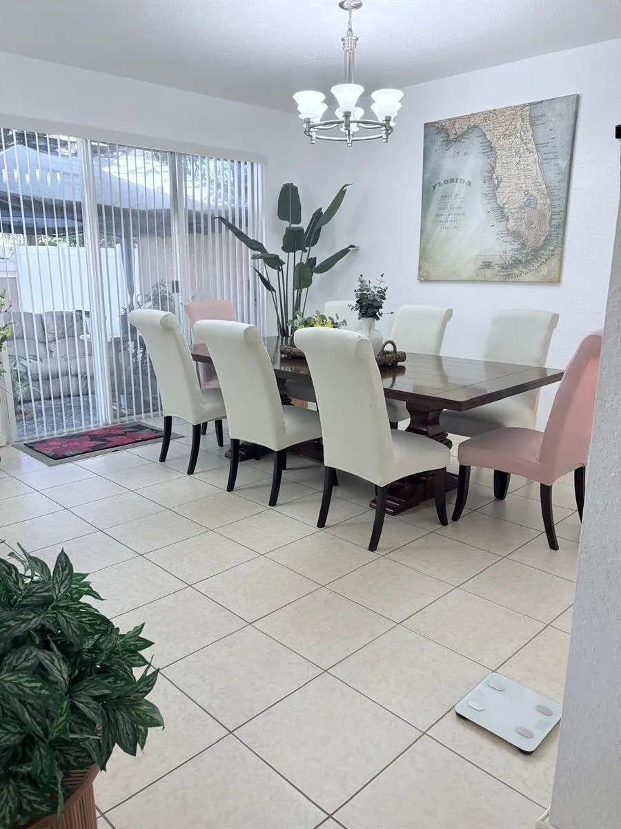 11487 Blue Violet Lane Royal Palm Beach, FL 33411