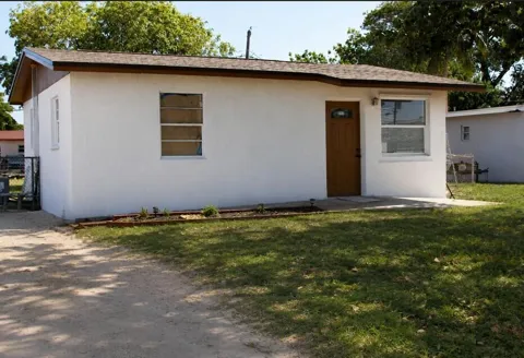 2304 NW 15TH COURT