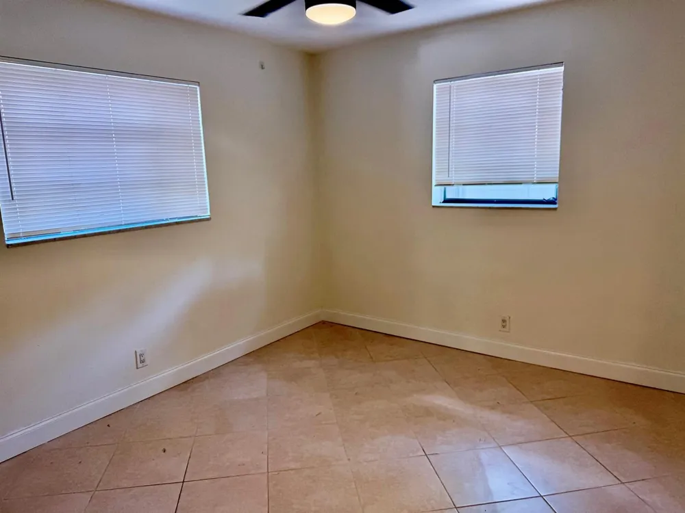 924 Johnson Street Hollywood, FL 33019