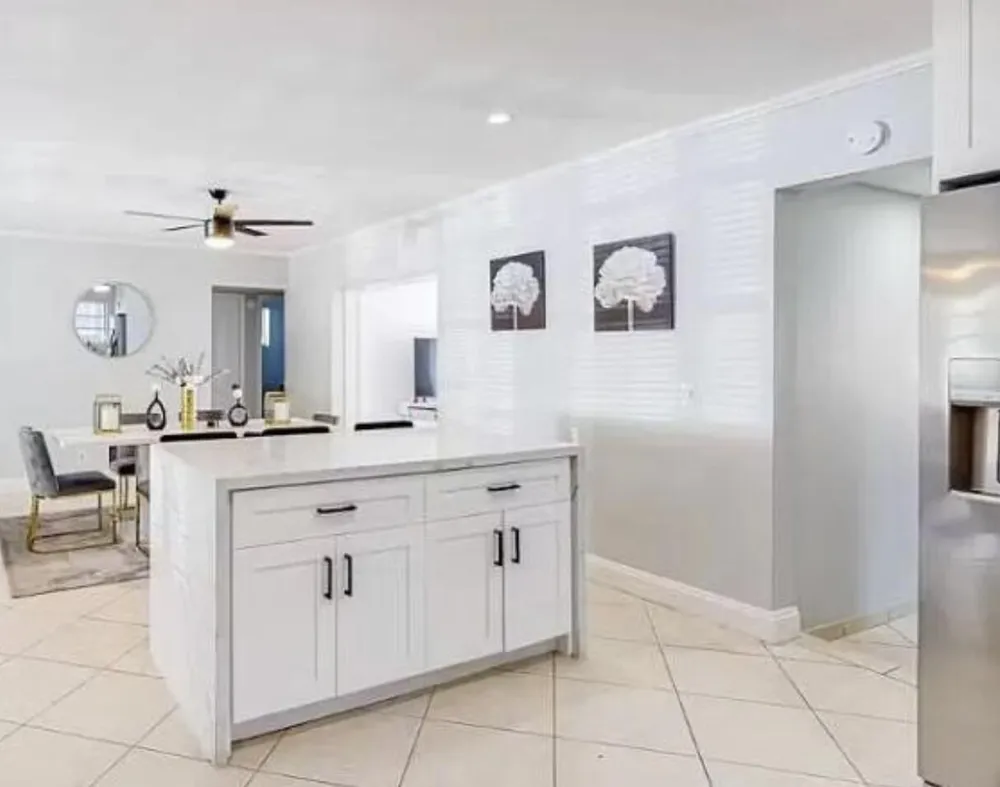 924 Johnson Street Hollywood, FL 33019