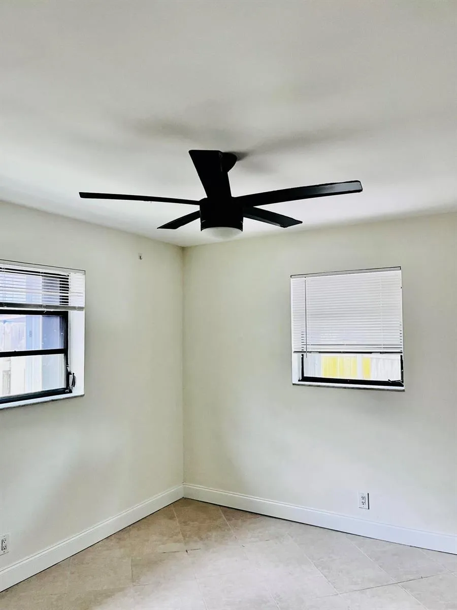 924 Johnson Street Hollywood, FL 33019