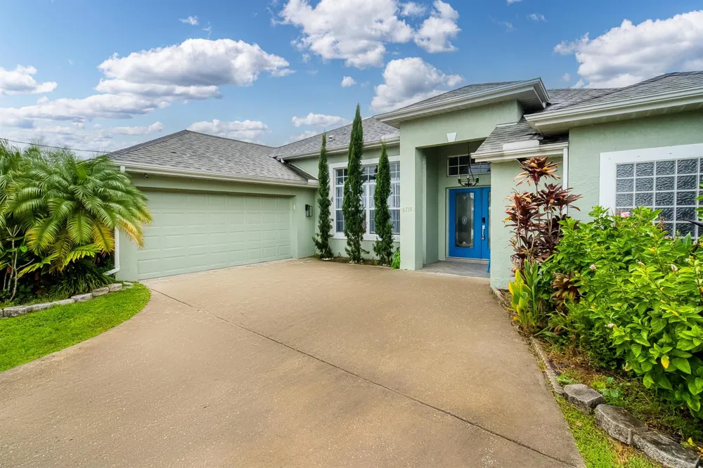 6715 NW PINSON COURT Port St. Lucie, FL 34983