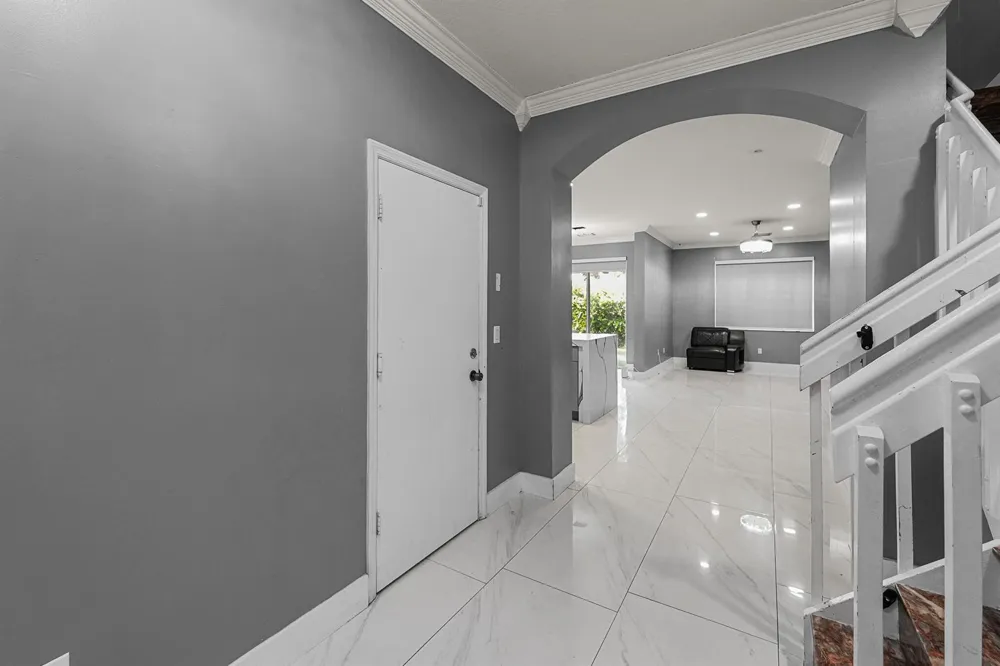 6119 Seminole Gardens Circle Riviera Beach, FL 33418