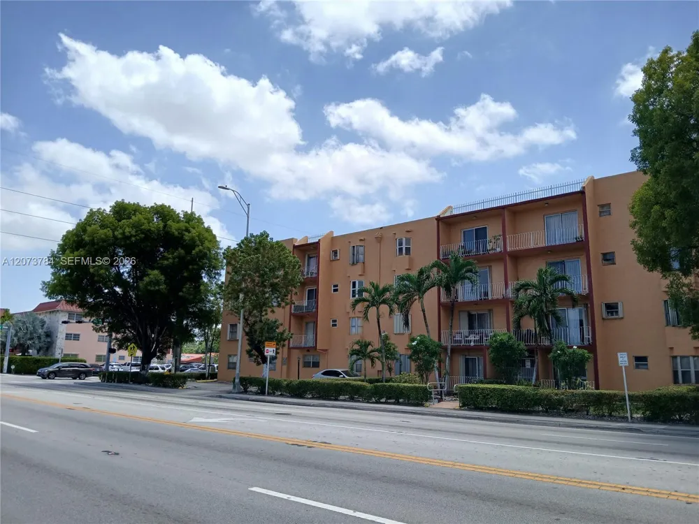 6200 W Flagler St #208 Miami, FL 33144