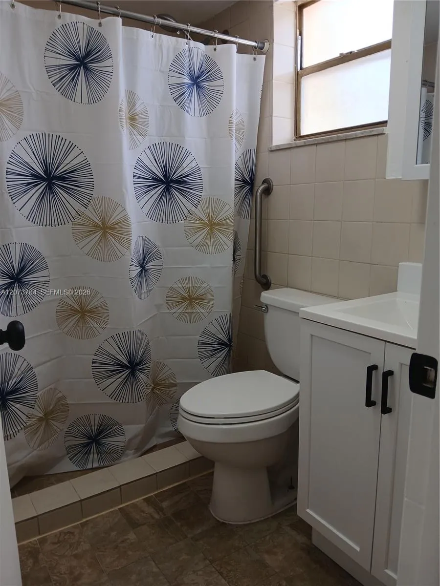 6200 W Flagler St #208 Miami, FL 33144