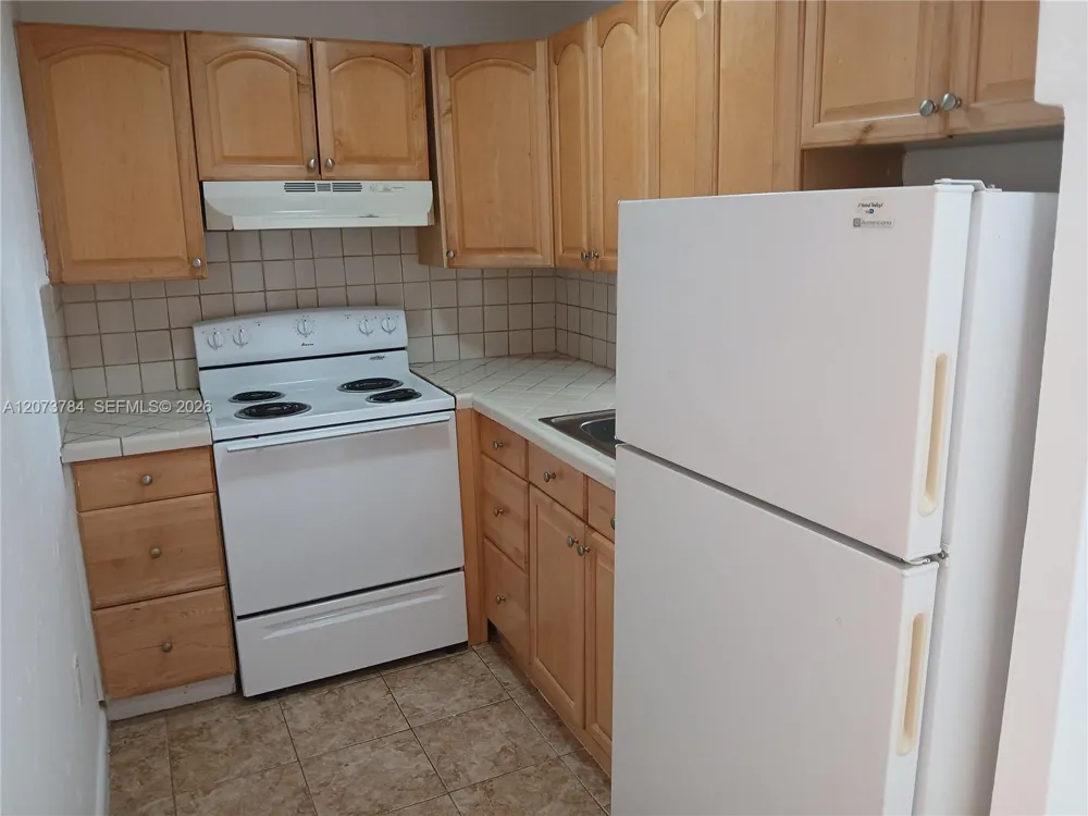 6200 W Flagler St #208 Miami, FL 33144