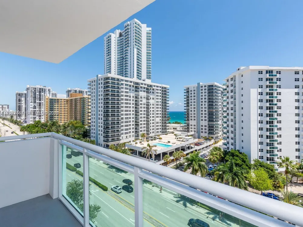 3000 S Ocean Dr #922 Hollywood, FL 33019