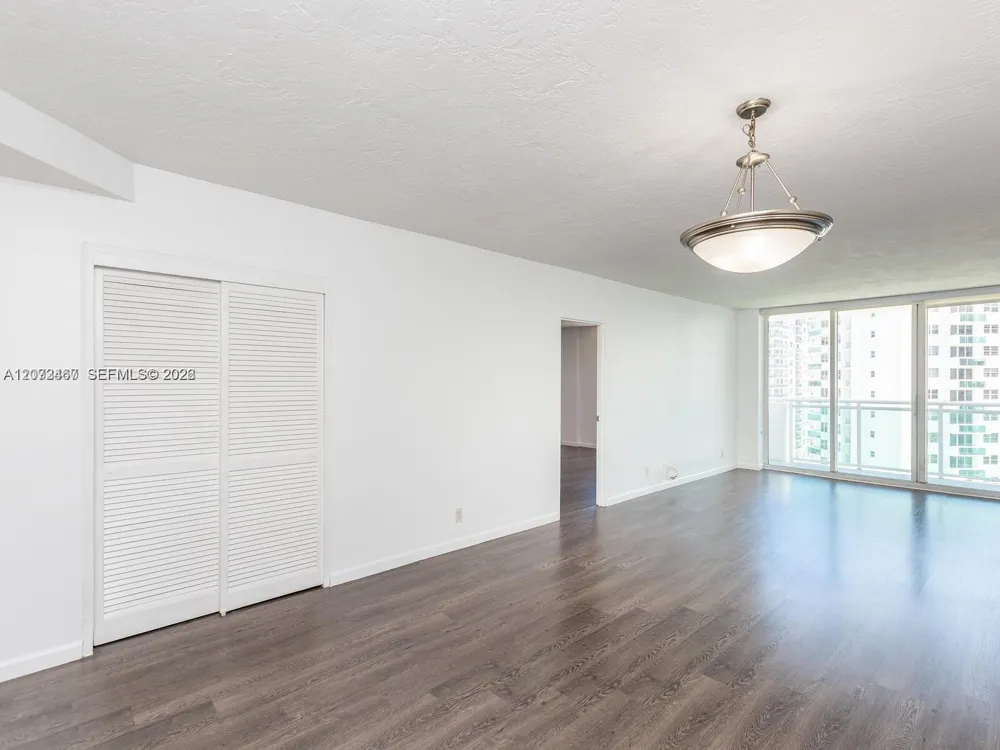 3000 S Ocean Dr #922 Hollywood, FL 33019