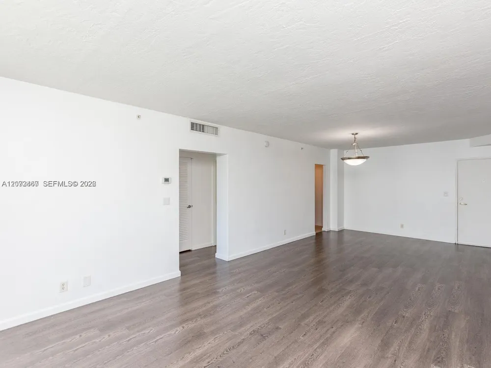 3000 S Ocean Dr #922 Hollywood, FL 33019