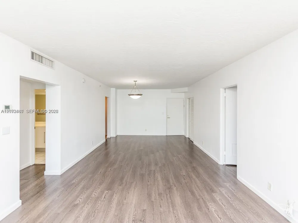 3000 S Ocean Dr #922 Hollywood, FL 33019