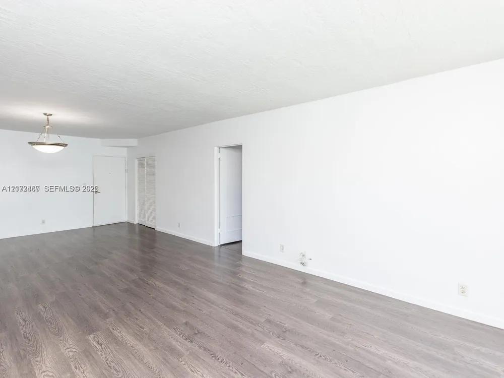 3000 S Ocean Dr #922 Hollywood, FL 33019