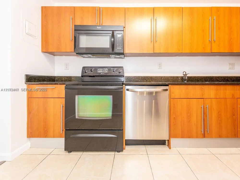 3000 S Ocean Dr #922 Hollywood, FL 33019