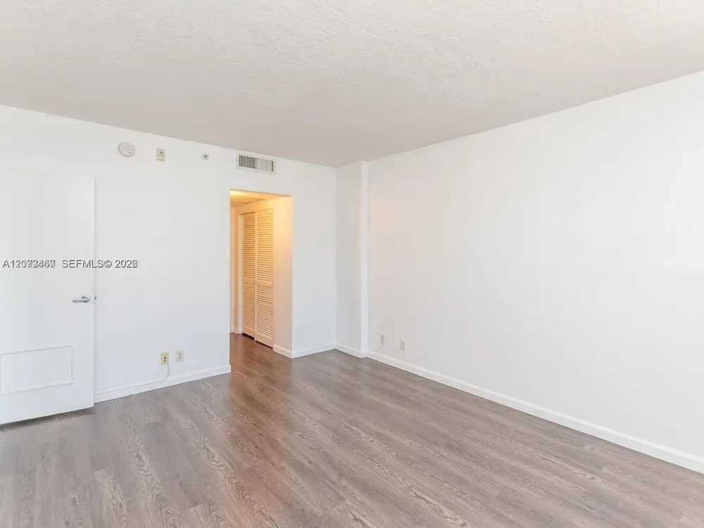 3000 S Ocean Dr #922 Hollywood, FL 33019