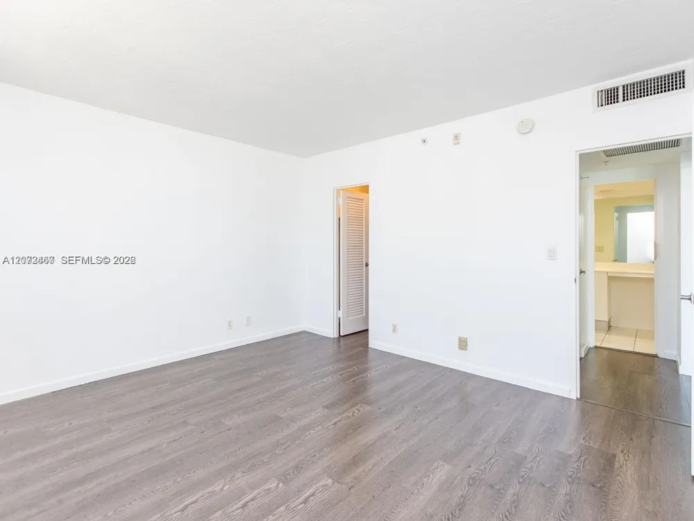 3000 S Ocean Dr #922 Hollywood, FL 33019