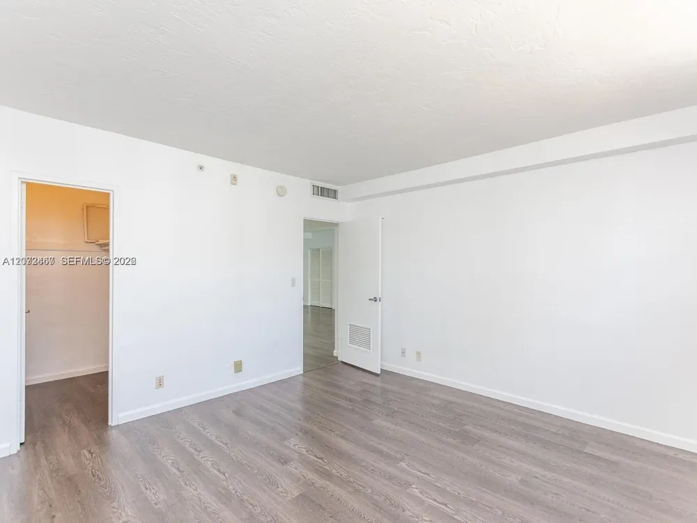 3000 S Ocean Dr #922 Hollywood, FL 33019
