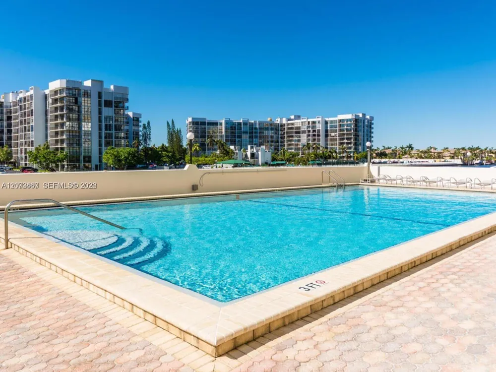 3000 S Ocean Dr #922 Hollywood, FL 33019