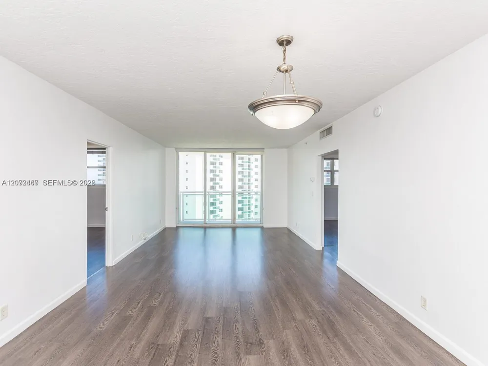 3000 S Ocean Dr #922 Hollywood, FL 33019